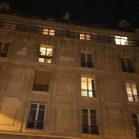 A Nation 11e Arrondissement * Paris