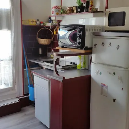 A Nation 11e Arrondissement Apartment *