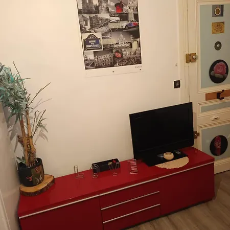 A Nation 11e Arrondissement Apartment