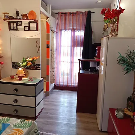 A Nation 11e Arrondissement Apartment *